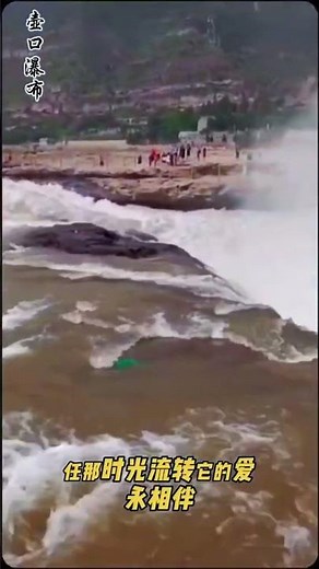 Beauty of River Water – Clear, Calm & Refreshing Nature View