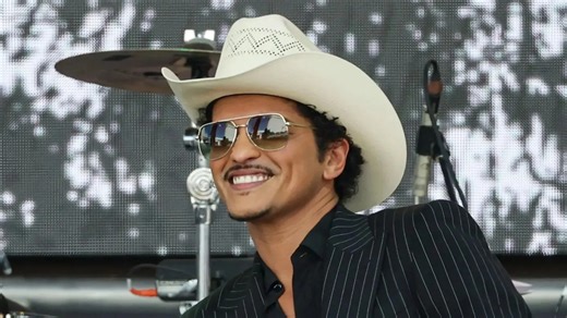 Bruno Mars breaks silence on gambling debt rumours as Vegas show ignites buzz