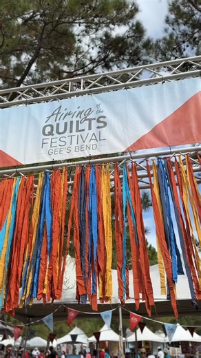 Gee’s Bend came alive for the annual Airing of the Quilts Festival! A vibrant celebration of art, culture, and history in the heart of Alabama’s Black Belt🧵✨ These renowned quilters trace their roots to the Civil Rights era, when quilts were used as powerful symbols of unity, storytelling, and resilience across the South. Each quilt tells a story woven with the threads of struggle, hope, and triumph. These women carry on a legacy that continues to shape the Black Belt today! #GeesBend #AlabamaB