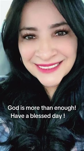 Millie Torres Colón (@milliegaby)’s videos with Everlasting God - Chris Tomlin