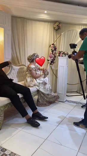 Vidéos de Coiffeuse À Domicile (@couffeuseadomicile) avec ya laaroussa - Sid Ali