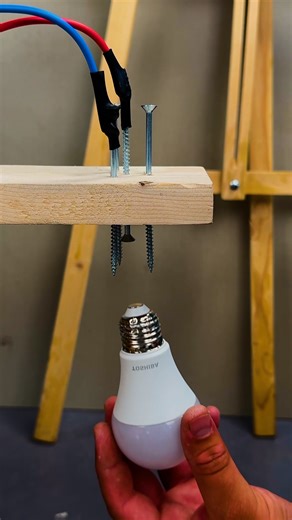 Creative light bulb hack 💡 | Genius Craft