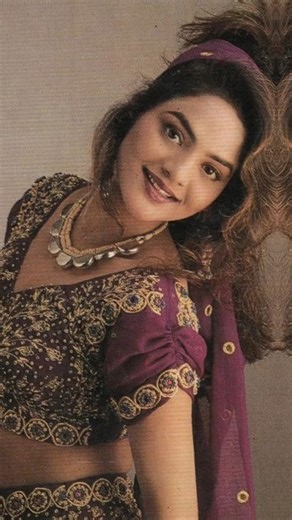 Dheere Dheere Pyar Ko Badhana Hai #bollywood #90s #vishuchahal #shorts #90severgreen