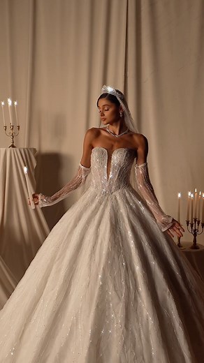 Made of light, designed for love.✨🤍 For Appointment:📞 71964666 Jdeideh Highway Beirut Lebanon🇱🇧 #confetticouture #2026bride #weddingdress #bridal #bride #couture #hautecouture #rentalweddingdress #lebanon #evening | Confetti Couture