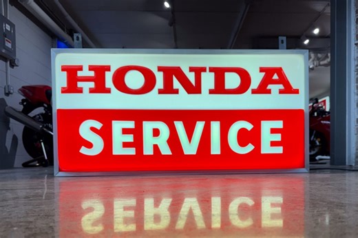 No Reserve: Illuminated Honda Service Sign