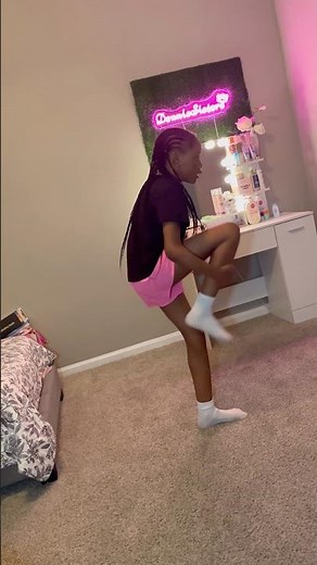 Put a arch in your back #tiktok #dance #Trend