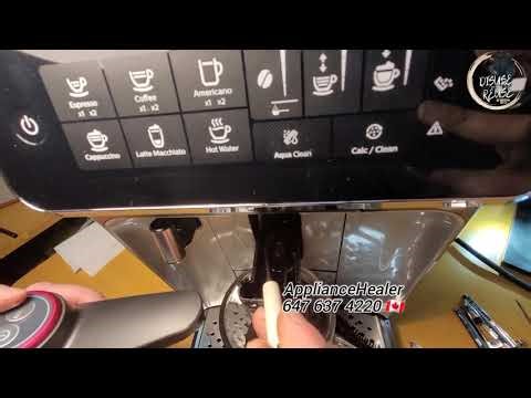 PHILIPS TYPE: EP3246 HOW TO CLEAN THE SPOUT. #toronto #espressomachinerepair #viralvideo #viral