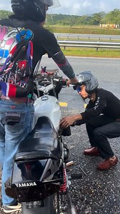 Ade ni tukar plug motor bobok baru 10km jalan | Pelesit Highway