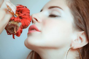 拉娜德芮 Lana Del Rey – Beautiful People Beautiful Problems