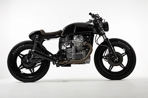 The Honda CX500 Black by X-Axis is a blacked-out beauty with kangaroo leather | MOD MADNESS | | Rated Red