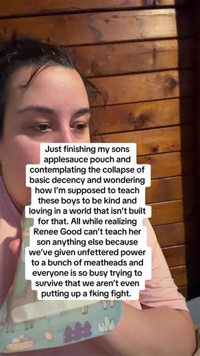 Katie Gets her Pink back (@katiedamnthomas)’s videos with White Blank Page - Mumford & Sons