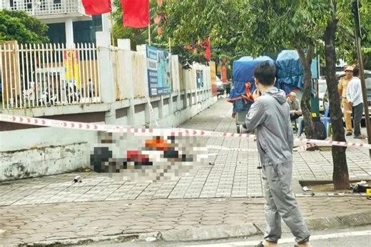 Tai nạn giao thông mới nhất 22/10/2025: người đi xe máy bị hất văng lên vỉa hè tử vong