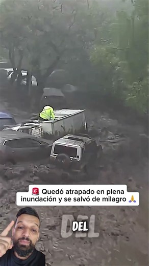 🚨 Quedó atrapado en plena inundación y se salvó de milagro 🙏 #camiones #camion #conductor