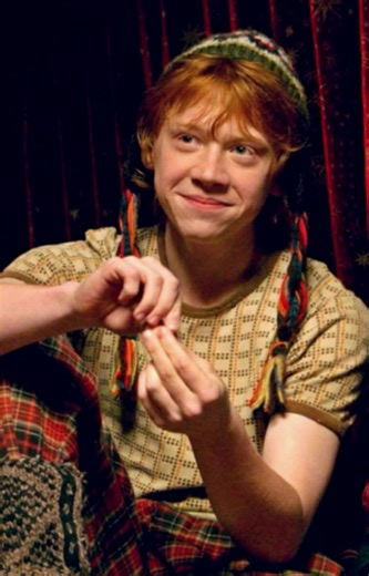 9.9K views · 197 reactions | Ron Weasley cantando Never Ending Story"  | Un Mago Potterhead en Hogwarts | Facebook