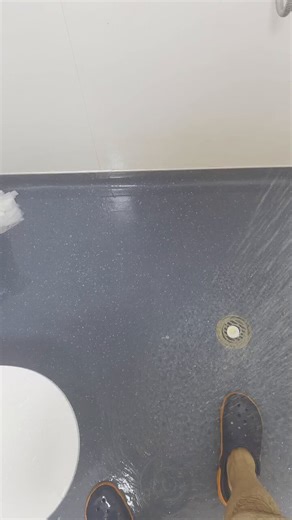 物理题，视频如下，已知老子吐了两口痰，老子的身高是多少？常识题，这两口痰本应该去哪？点赞后，评论区或私信作答。两题都对者，抽送10秒脚底纯享视频。任意一题答错，耳光20+磕头20+虐蛋10。两题都错者，🔒2周，梦遗者重新计算时长。#spitinyourmouth #dom #sub #cbt #厕奴 #垃圾桶 #傻逼@Ahkm21330239@Michael47917670