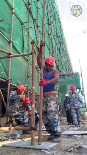 What Can Happen If Scaffolding Isn’t Installed Properly? 🚨👷‍