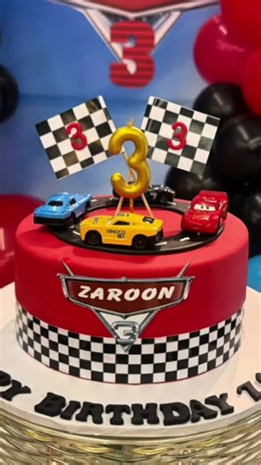 Home Baker's Guide to Cake Decorating Techniques