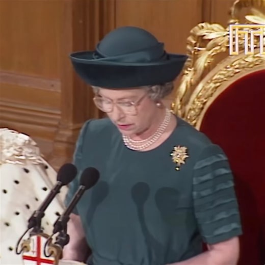 Royalty 👑 on Instagram: "12 Days of Royal Speeches 🎄🎤 Day 4 - Queen Elizabeth II 1992 Annus Horribilis Speech In the 12 Days leading up to Christmas, we will look at 12 Iconic Royal Speeches On 24 November 1992 Queen Elizabeth II gave a speech at Guildhall to mark the 40th anniversary of her Accession. In the speech, the Queen referred to recent events as part of an ‘annus horribilis’. The Queen focused on the hardships which included the separations of the then Duke and Duchess of York, Prin