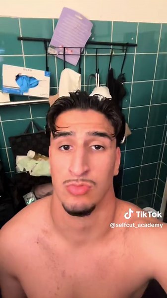 Selbsthaarschnitt in 30 Sekunden: Einfache Anleitung