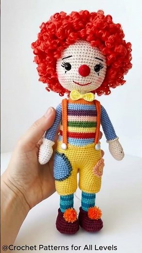 🤡 Crochet Clown Doll Amigurumi — FREE Pattern + 3 Gifts!