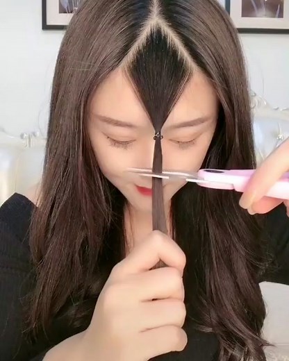 Hair Video for you every day! on Instagram: "Cool & Easy! Amazing hair tutorial ❤️❤️❤️ Credit: DM me for Credit please #videohair #hairstylevideo #hairdecoration #cutehairstyles #hairvideoshow #hairofinstgram #hairvideotutorial #hairvideoshow #hairstyleideas #hairtransformation #hairstyletutorial #tutorialhairdo #hairtutorialvideo #hairglamvideos #hotd #hairtutorial #naturalhairtutorial #tutorialhair #braidtutorial #prettyhairstyles"