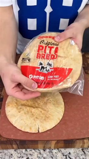 Homemade pita chips, easy way! Cooking With Kyle #deliciousfood #deliciousfood_GGS_CUT #easyrecipe #homemade #snacks | Cooking with Fire