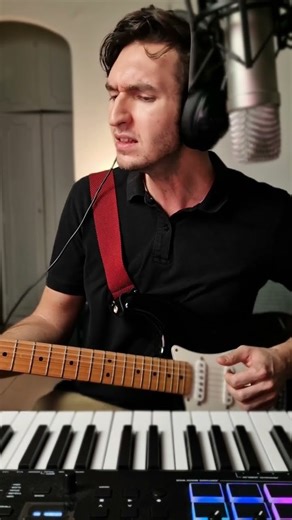 Kings Of Leon - Pyro guitar & voice cover #alternativerock #poprock #southernrock #alternativeindie