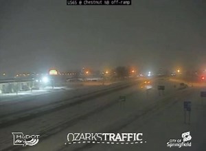 ❄️Snow plows out in full force across Springfield, Missouri tonight. Temperatures are extremely cold! Be careful out there everyone! | Live Storm Chasers