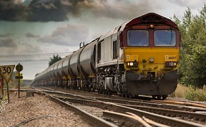 How Much Does a Train Weigh? Freight, Locomotive, Load