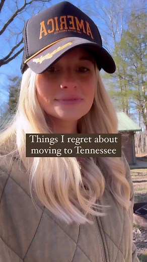Down here 👇🏻👇🏻👇🏻 I hope you picked up on my sarcasm 😜 Some of the things I’ll actually never regret about moving to Tennessee - More family time. Your life is what you make it. We wanted a simpler lifestyle, where we didn’t have to work as hard, and we made that happen by moving. 🤎 More time in nature. We spend most of our time outdoors (when we dont have the couple weeks of freezing cold weather we get). We love all the hiking, rivers, lakes and creeks we have here! Chickens!! We love h