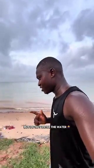 “We have a beach in Ikorodu, but don’t let the water touch you” — Man shows off the beach in Ikorodu.