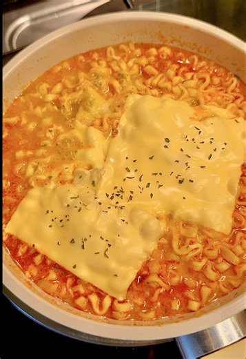 Samyang buldak carbonara, the best noodles 👌 #samyang #noodles #carbonara #ramen #easyrecipes