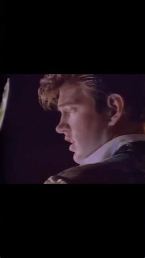 Chris Isaak’s Secret to Early French Interviews #musichistory #80smusic #chrisisaak