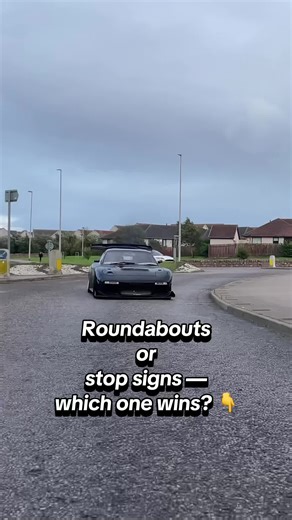 Roundabouts vs Stop Signs: Which is Safer and Better?