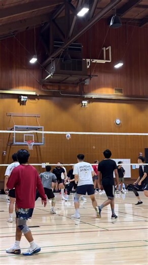 josh on Instagram: "vb as of late 😎 . . . #volleyball #volleyballplayer #libero #digs #defense"