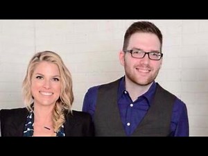 Ali Larter Interview - LEGENDS