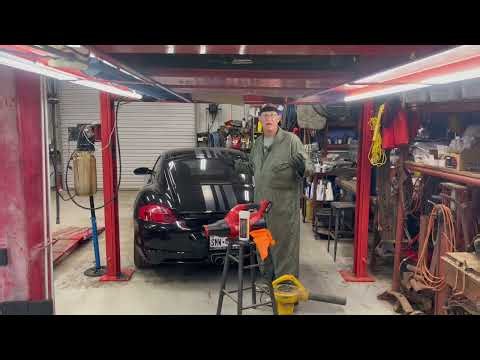 Using a Milwaukee M18 Fuel Leaf Blower to dry and actually clean a car is like magic. So much easier