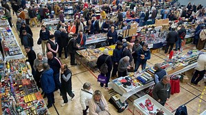 Bourse de jouets anciens à Pont-Audemer : 2 000 visiteurs pour le salon de la miniature
