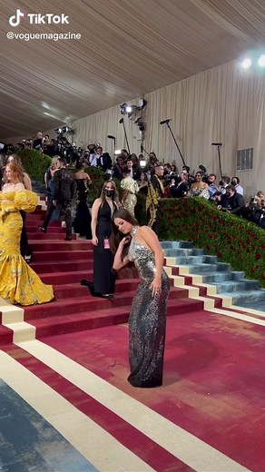 @Addison Rae has arrived to the 2022 #MetGala in a shimmering gown.