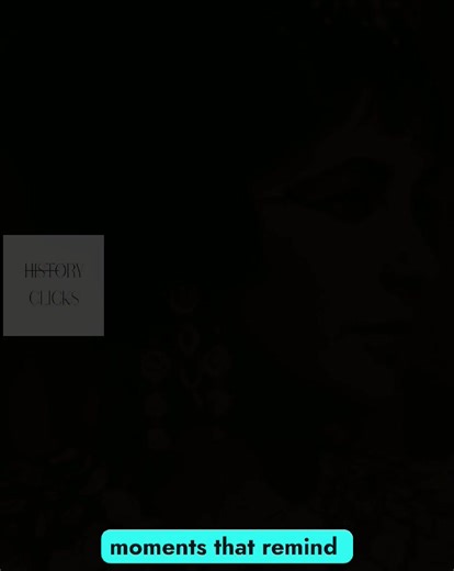 A gentle, rare look at Elizabeth Taylor in her most natural form. No glam, no pressure — just pure classic beauty. A true reminder of why she shaped the Golden Age of Hollywood forever. 💜✨#fyp #explorepage #fblifestyle | History Clicks