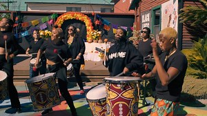 📣 Meet the performers for the 65th Annual LA County #HolidayCelebration! 🥁✨ Bloco Obini will have us dancing in our seats at next week's show! 🙌 An all-female drumming ensemble that embodies resilience and empowerment, Bloco Obini uses the drum not just as an instrument but as a unifying force that heals, educates and uplifts. They are a group of educators, nurses, activists, dance instructors, mothers, students and healers dedicated to defending and promoting African and Afro-Brazilian cultu