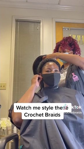 This Is Crochet Braids…Absolutely No Leave Out! Enjoy the illusion! #crochetbraids #knotlesscrochetbraids #dallascrochetbraids #hairreels #hairstyle #dallasbraider #braids #fortheloveofcrochetbraids #crochetbraiddesigner #MyDolceMoment #blackhair #blackhairtiktok