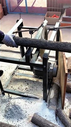 The Mechanics of Wood Cutting: How Sliding Saw Tables Work