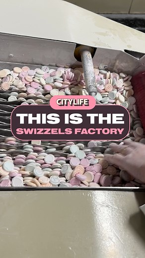 Step inside the Swizzels factory, where the air smells like pure sugar and childhood memories! From a historic Victorian mill, nearly 600 workers craft everything from Drumsticks to Fizzers—and of course, the iconic Love Hearts. With 40 million made every week, it's safe to say these little sweets have been part of British life for generations. With Valentine's Day around the corner, production is in full swing! We got a behind-the-scenes look at how these sugary messages of love are made, sorte