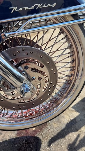 @matas_chevy_restoration_ Harley Davidson Road king . . Detailed & Graphene coated Mike’s Mobile Detailing🇺🇸 | Mike’s Mobile Detailing