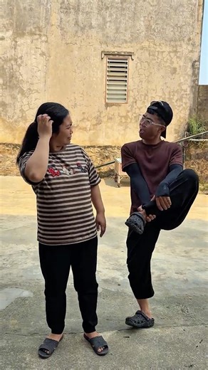 Weird Dog Paw 😳 Would You Dare to Eat This? 😂 #oddfood #shortvideo