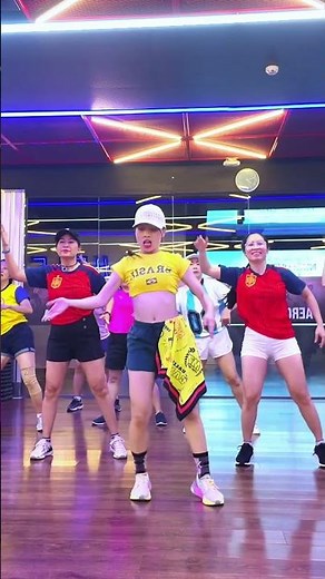 WAKA WAKA (Shakira) World Cup 2026 Dance Zumba #zumba #danceworkout #dancefitness
