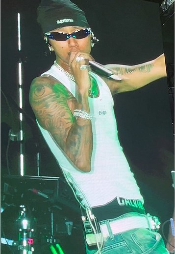Flow G Driftstar dance — Flow G song lyrics & concert clips