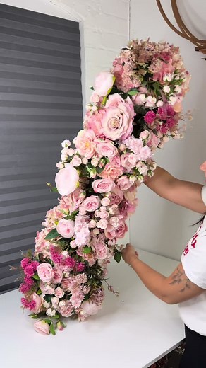 Easy Table Runner Tutorial with Artificial Flowers for Beautiful Flower Styling