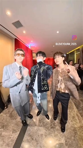 Zoom in Zoom out | BTS ARMY PH